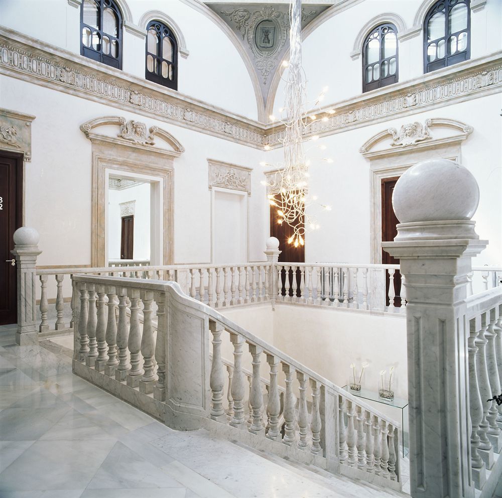 Hospes Palacio De Los Patos, A Member Of Design Hotels Grenade Extérieur photo Interior of the hotel