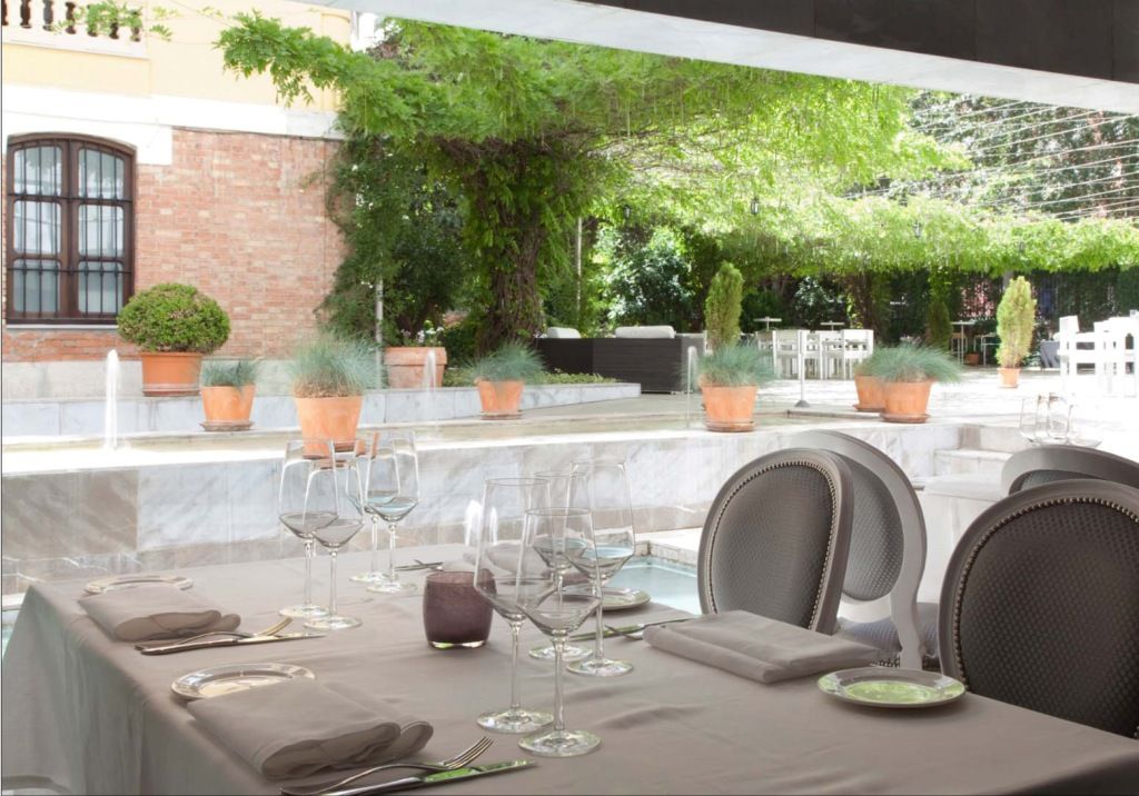 Hospes Palacio De Los Patos, A Member Of Design Hotels Grenade Extérieur photo The restaurant